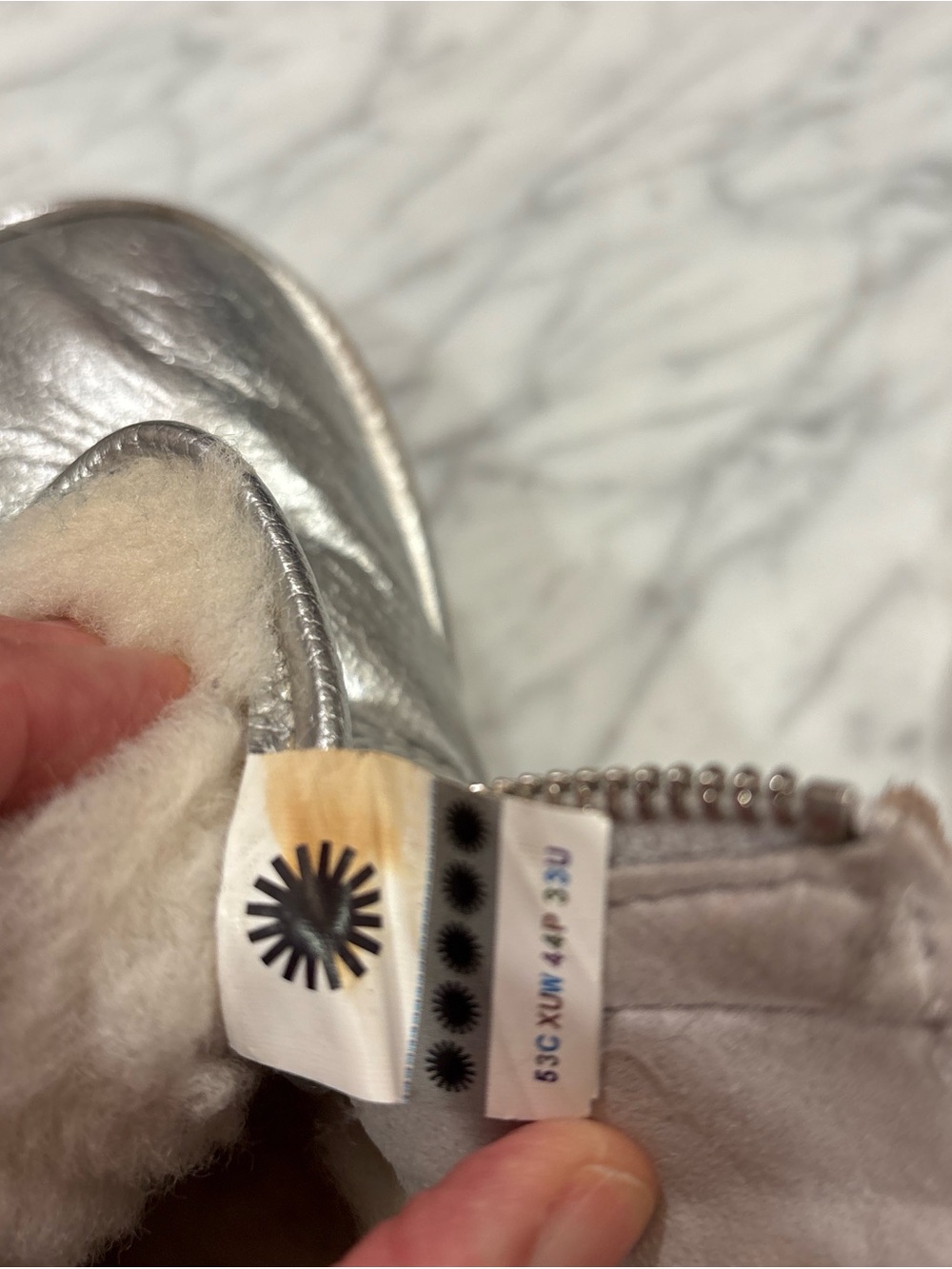UGG BOOTS - Picture 6 of 8